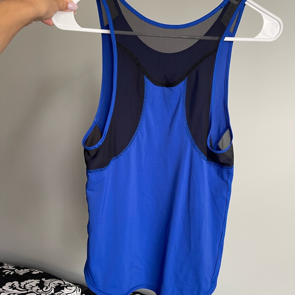 Lululemon Basic Tank Top - image 2